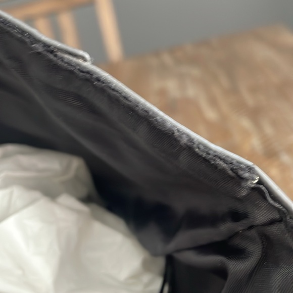 TAHARI Black/Red Croc-Embossed Kensington Tote - Picture 14 of 14